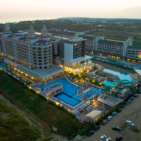 Hotel J'adore Deluxe & Ultra
